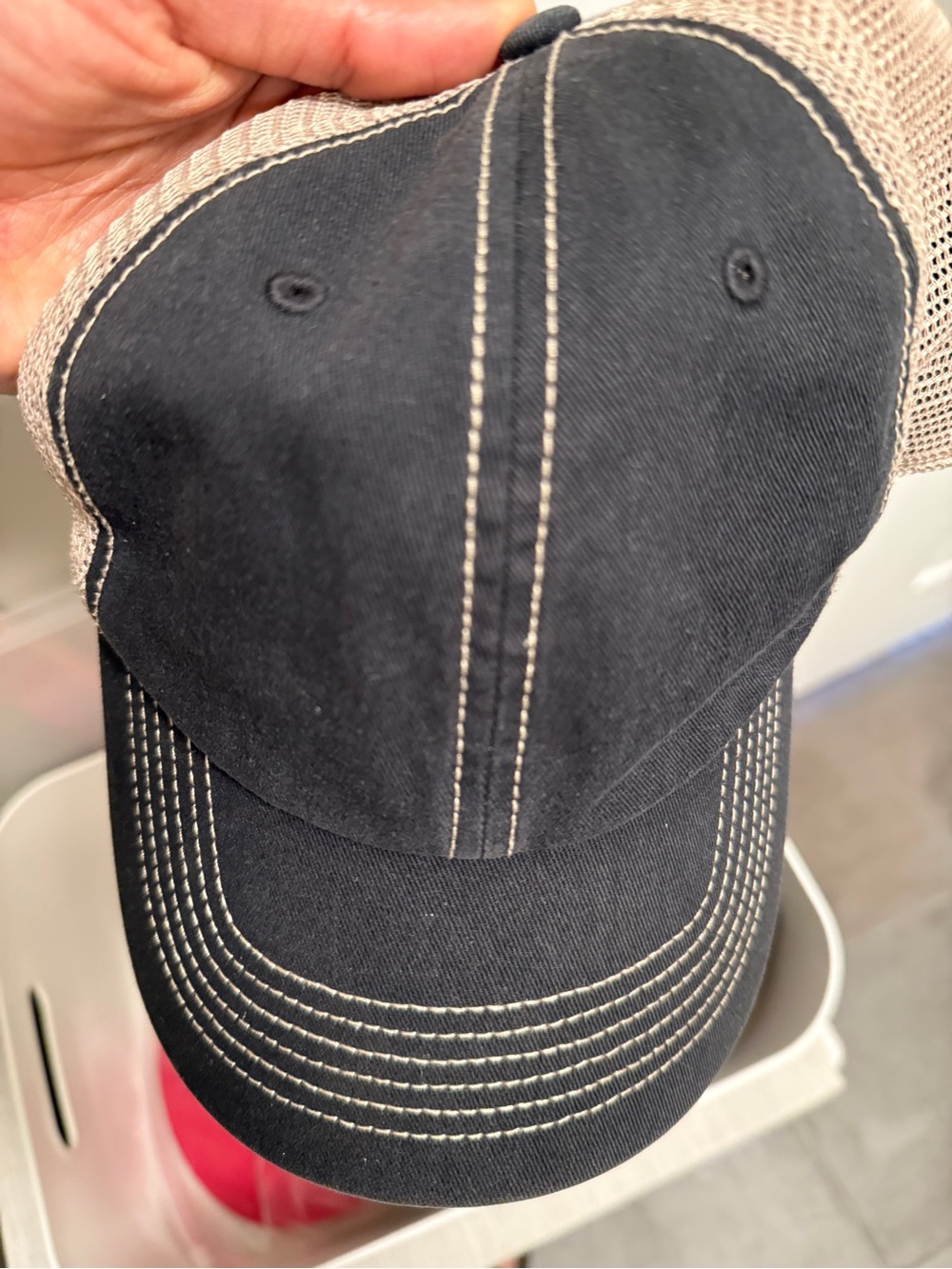 Men's 47 Black Baseball Cap with Contrast Stitching